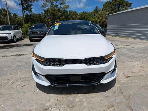 Glacial White Pearl 2022 Kia K5 GT-Line