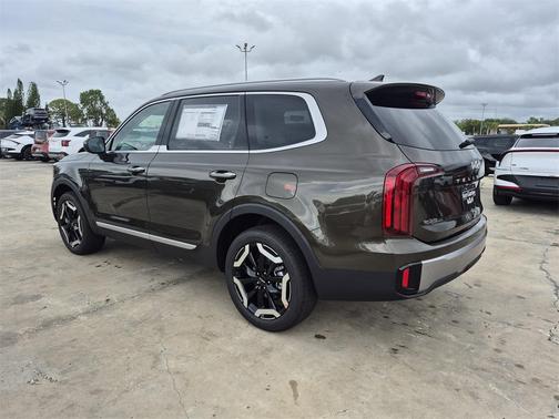 2025 Kia Telluride S