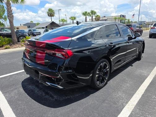 2023 Kia K5 GT-Line
