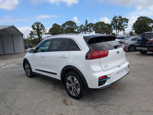 Snow White Pearl 2019 Kia Niro EV EX