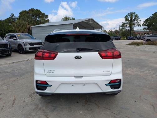 Snow White Pearl 2019 Kia Niro EV EX