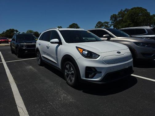 Snow White Pearl 2019 Kia Niro EV EX