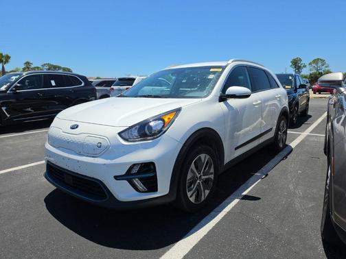 Snow White Pearl 2019 Kia Niro EV EX