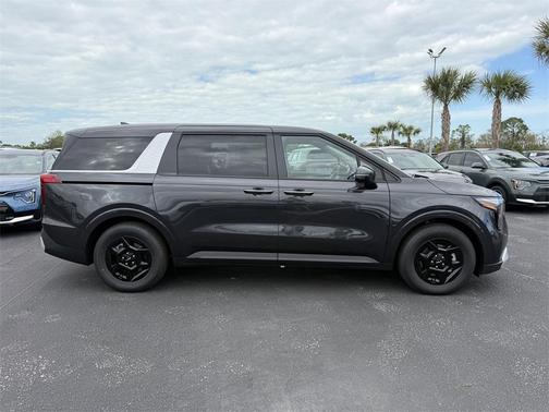 2026 Kia Carnival LX