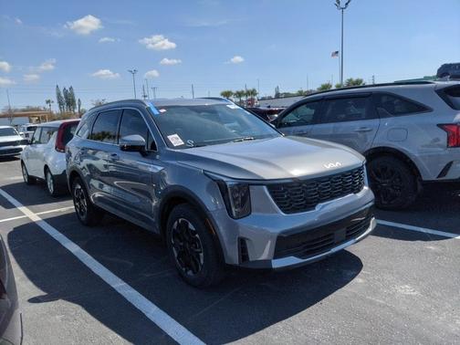 2024 Kia Sorento S