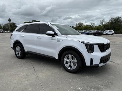 2026 Kia Sorento LX