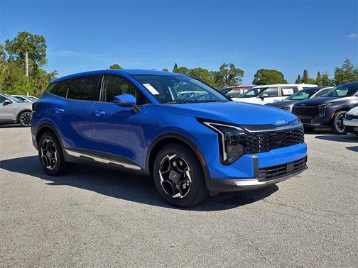 2026 Kia Sportage EX