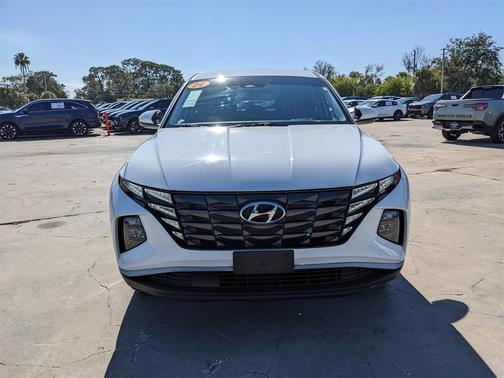 2024 Hyundai TUCSON SE