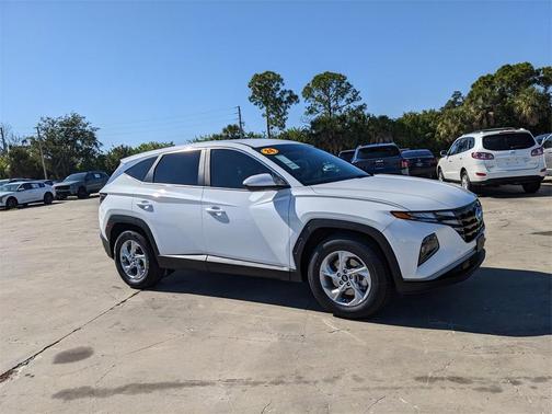 2024 Hyundai TUCSON SE