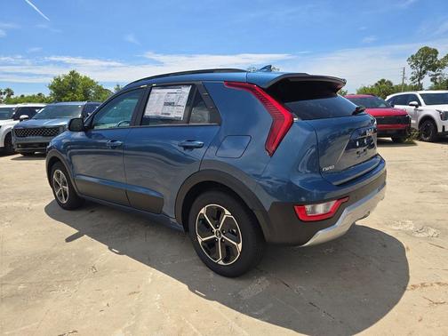 Mineral Blue 2026 Kia Niro EX