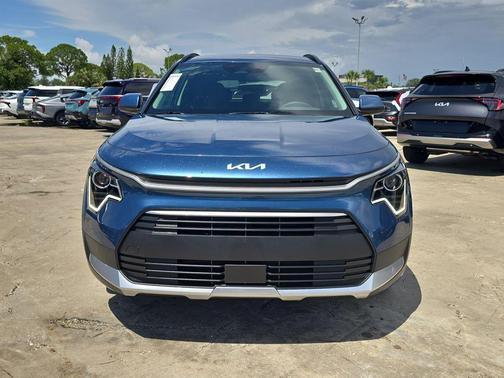 Mineral Blue 2026 Kia Niro EX