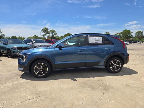 Mineral Blue 2026 Kia Niro EX