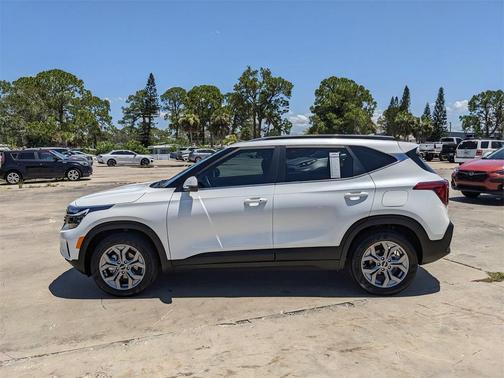 2024 Kia Seltos S