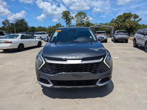Gravity Gray 2023 Kia Sportage EX