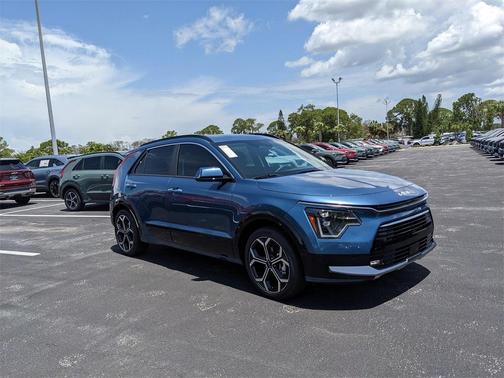 2025 Kia Niro SX Touring