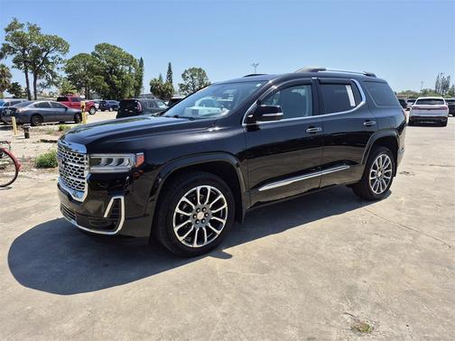 2021 GMC Acadia Denali