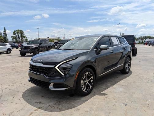 2024 Kia Sportage EX