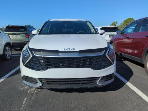 2024 Kia Sportage EX