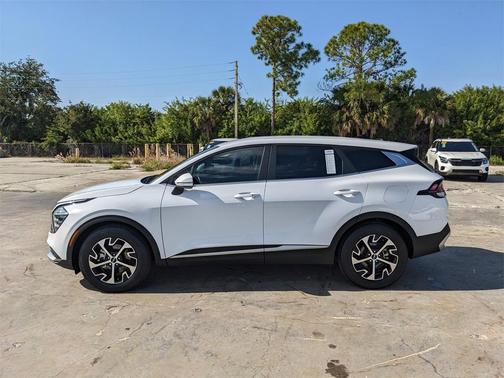 2024 Kia Sportage EX