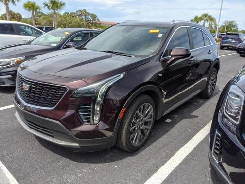 2020 Cadillac XT4 Premium Luxury