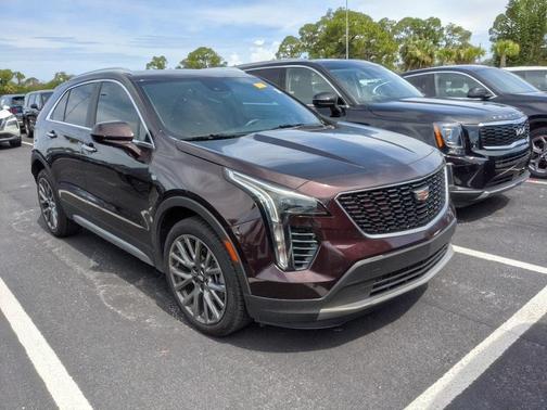 2020 Cadillac XT4 Premium Luxury