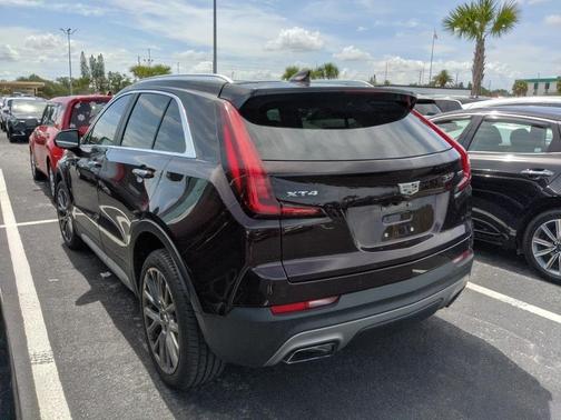 2020 Cadillac XT4 Premium Luxury