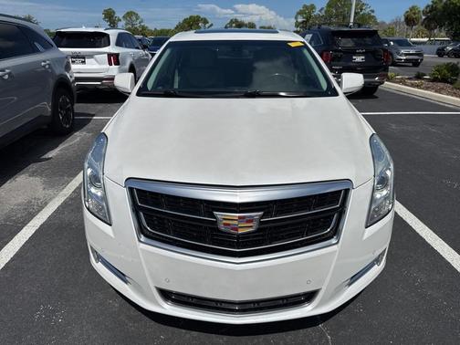 2016 Cadillac XTS Luxury Collection