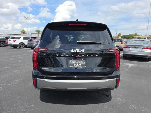 2025 Kia Telluride LX