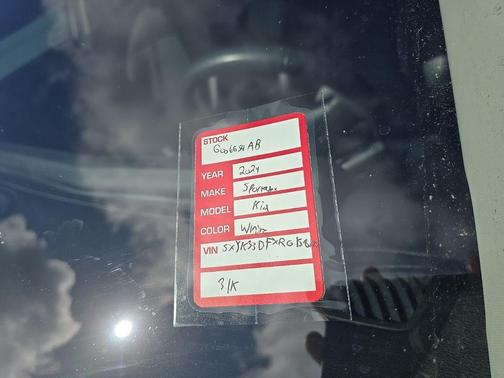 2024 Kia Sportage EX