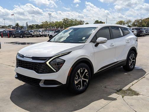 2024 Kia Sportage EX