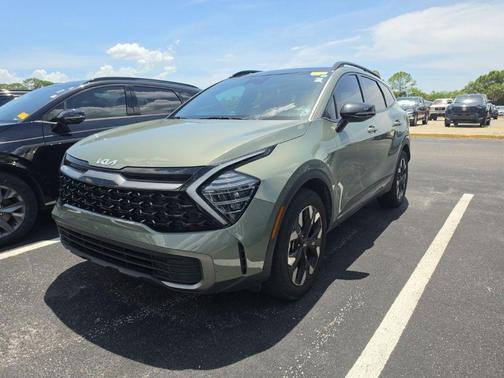 Jungle Green 2024 Kia Sportage X-Line