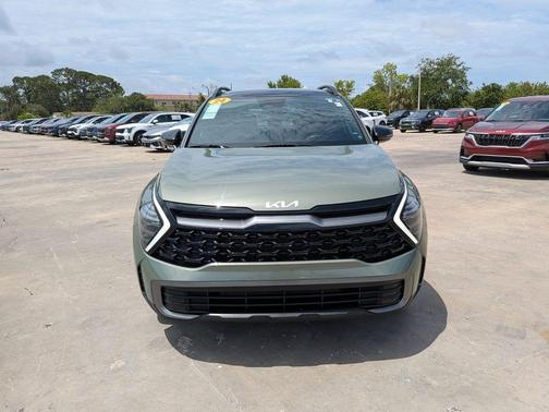 Jungle Green 2024 Kia Sportage X-Line