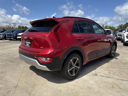 2025 Kia Niro EX