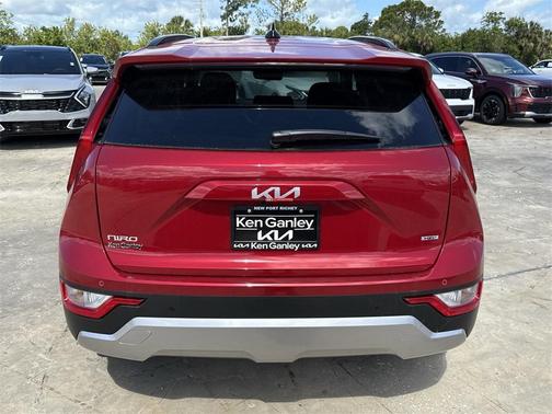2025 Kia Niro EX