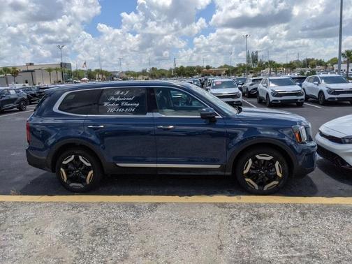 2023 Kia Telluride S