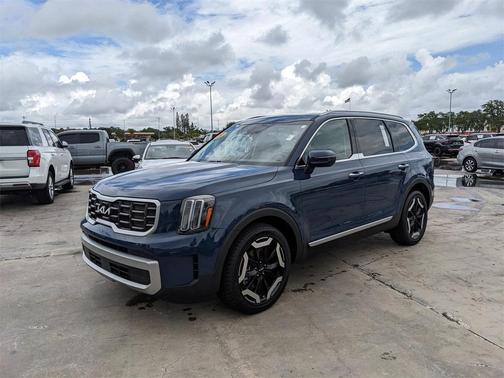 2023 Kia Telluride S