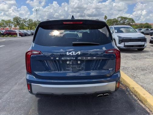 2023 Kia Telluride S