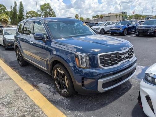 2023 Kia Telluride S