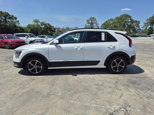 2023 Kia Niro LX
