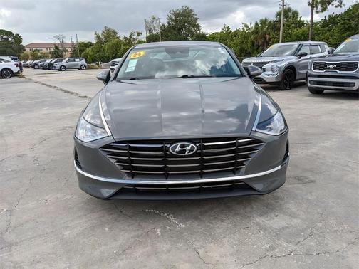 2023 Hyundai SONATA SE