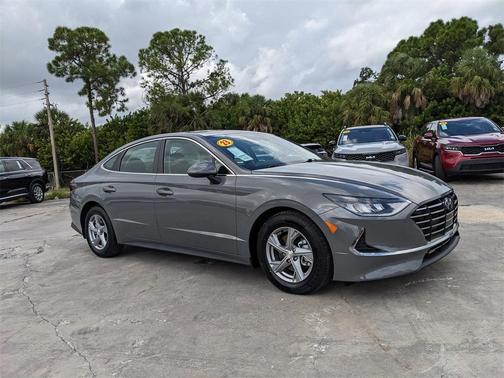 2023 Hyundai SONATA SE