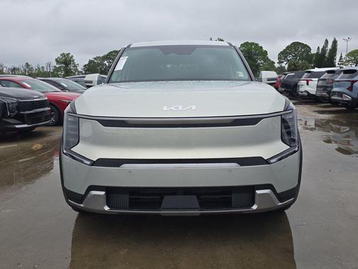 Ivory Silver 2026 Kia EV9 Light Long Range