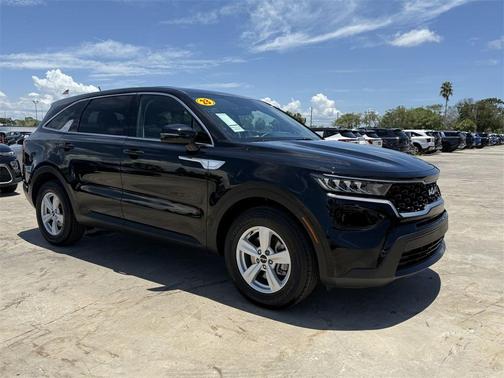 2023 Kia Sorento LX