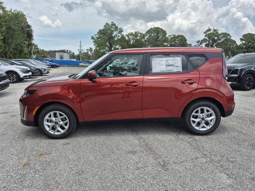2025 Kia Soul LX