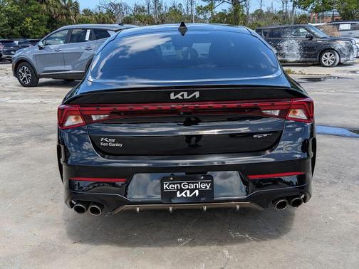 Ebony Black 2022 Kia K5 GT