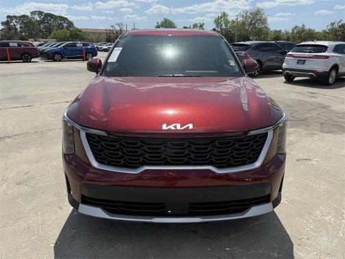 2025 Kia Sorento LX