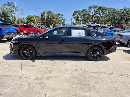 2025 Kia K4 GT-Line Turbo