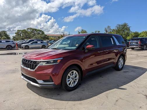 2023 Kia Carnival LX