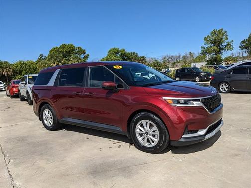 2023 Kia Carnival LX