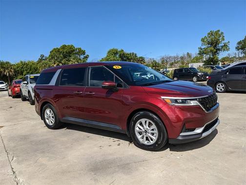 2023 Kia Carnival LX